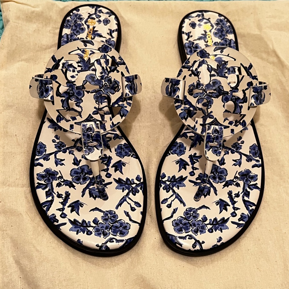 TORY BURCH Miller Sandals Never Worn blue/white paisley flowers with dust bags